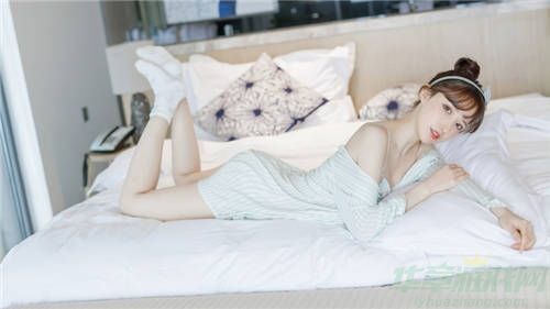 好看身材美腿小清新美女刘奕宁壁纸.jpg